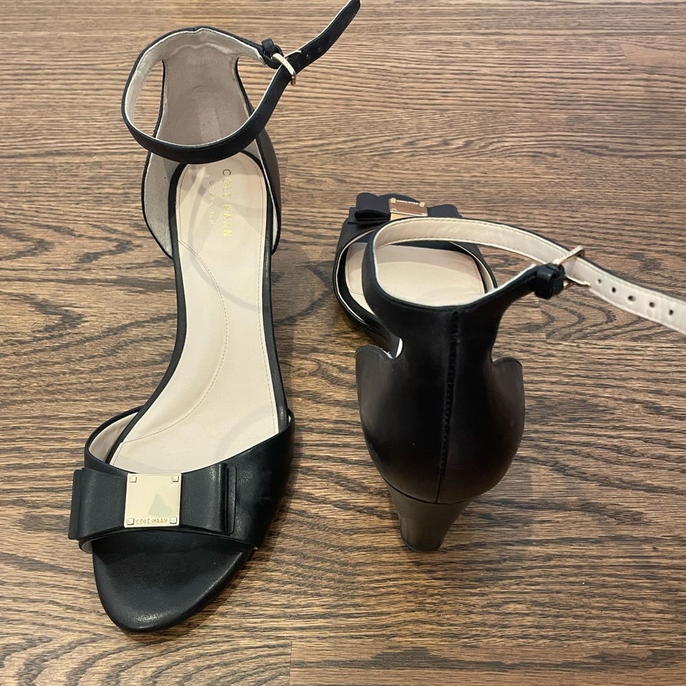 Cole Haan Grand Tali bow wedge, black, size 9
